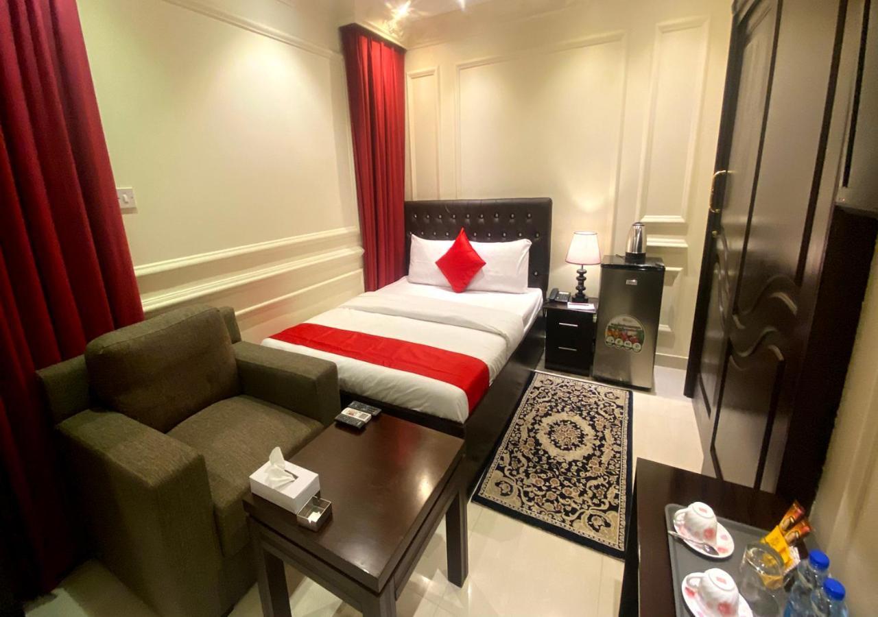 Majestic Hotel Doha Exterior foto